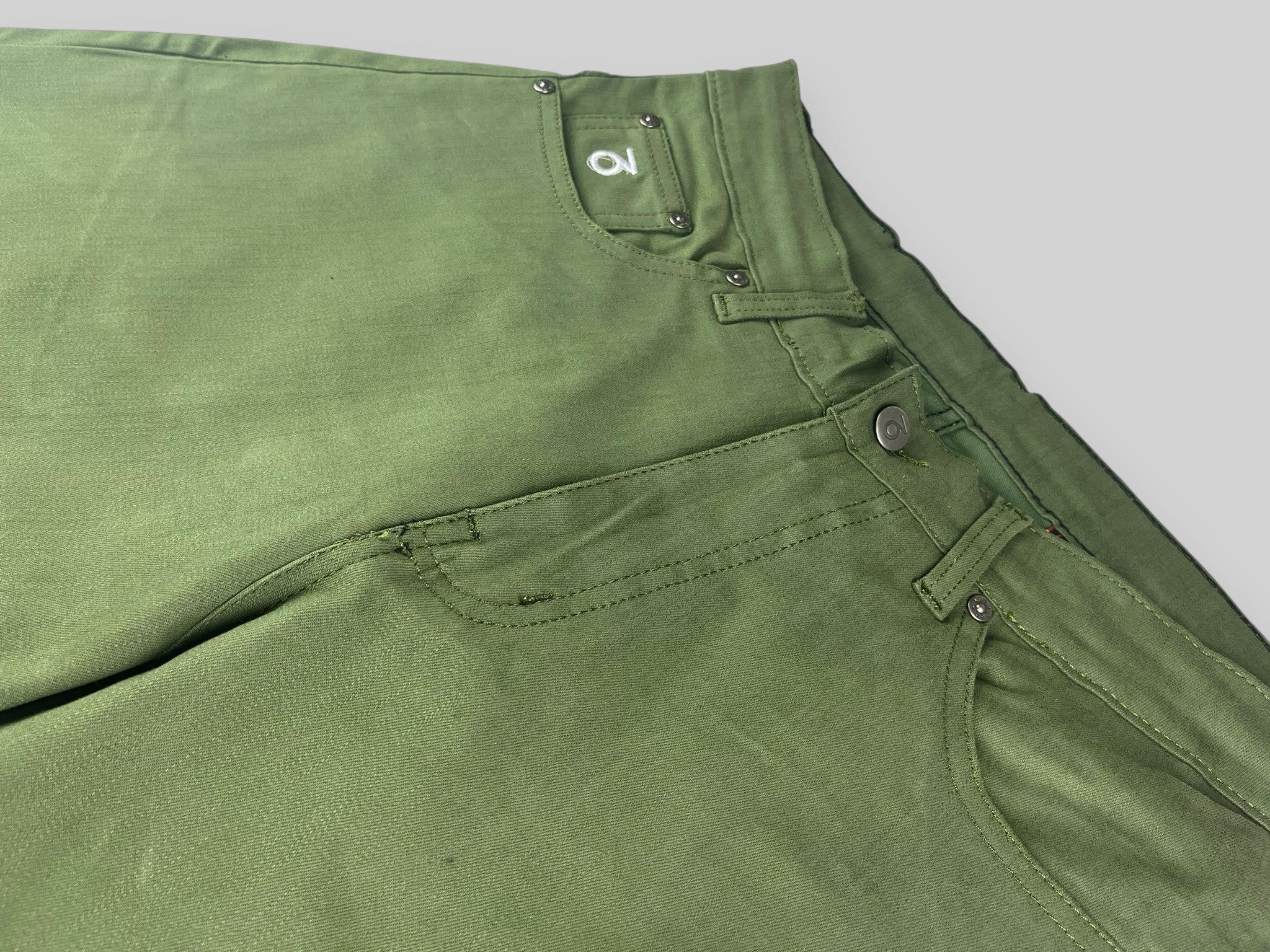 Carpenter-Jeansshorts mit lockerer Passform (Schwarz/Weiß)
