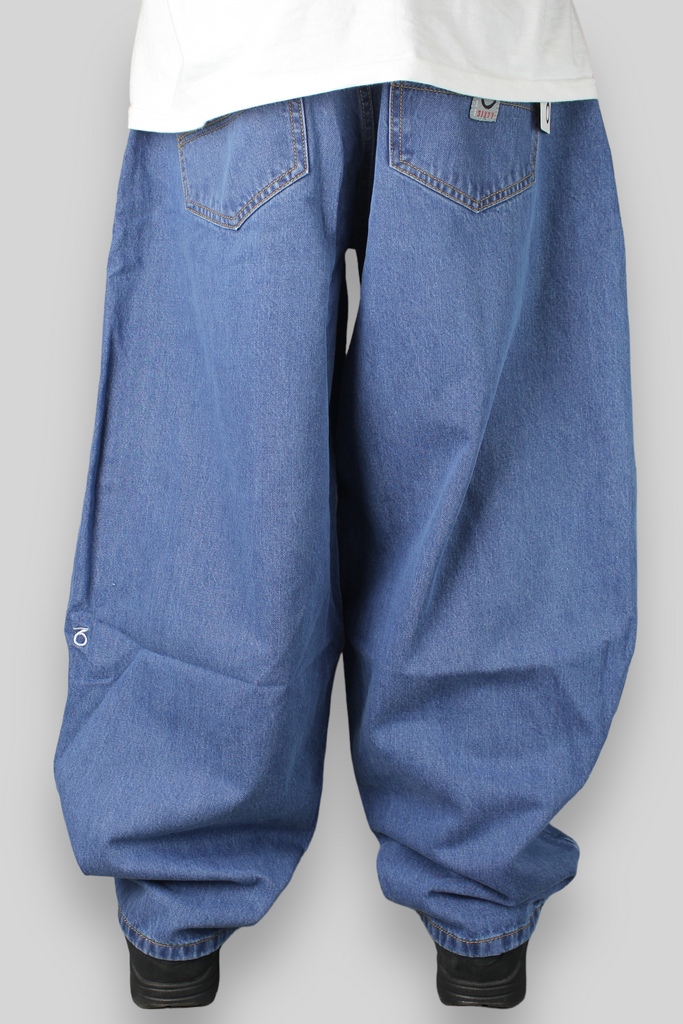 Jeans in denim a 5 tasche con vestibilità a palloncino (blu stonewash medio)