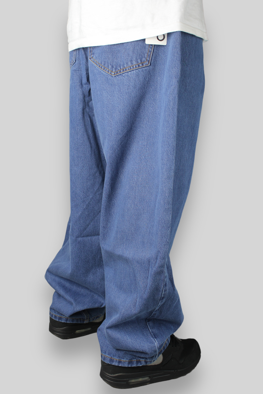 Jeans in denim a 5 tasche con vestibilità a palloncino (blu stonewash medio)