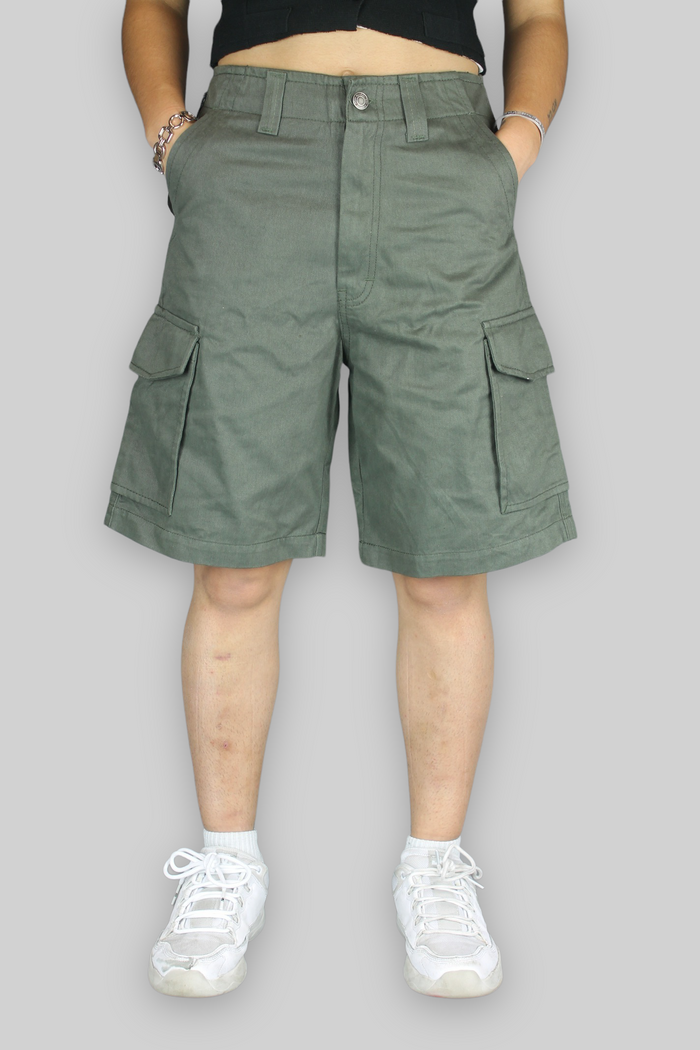 Pantaloncini cargo chino dal taglio ampio M540 (oliva)