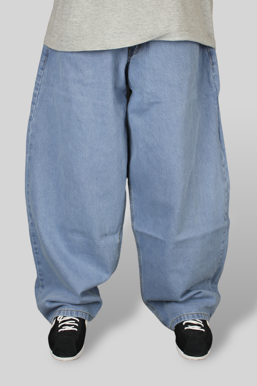 5-Pocket-Denim-Jeans mit Ballon-Passform (helle Waschung)