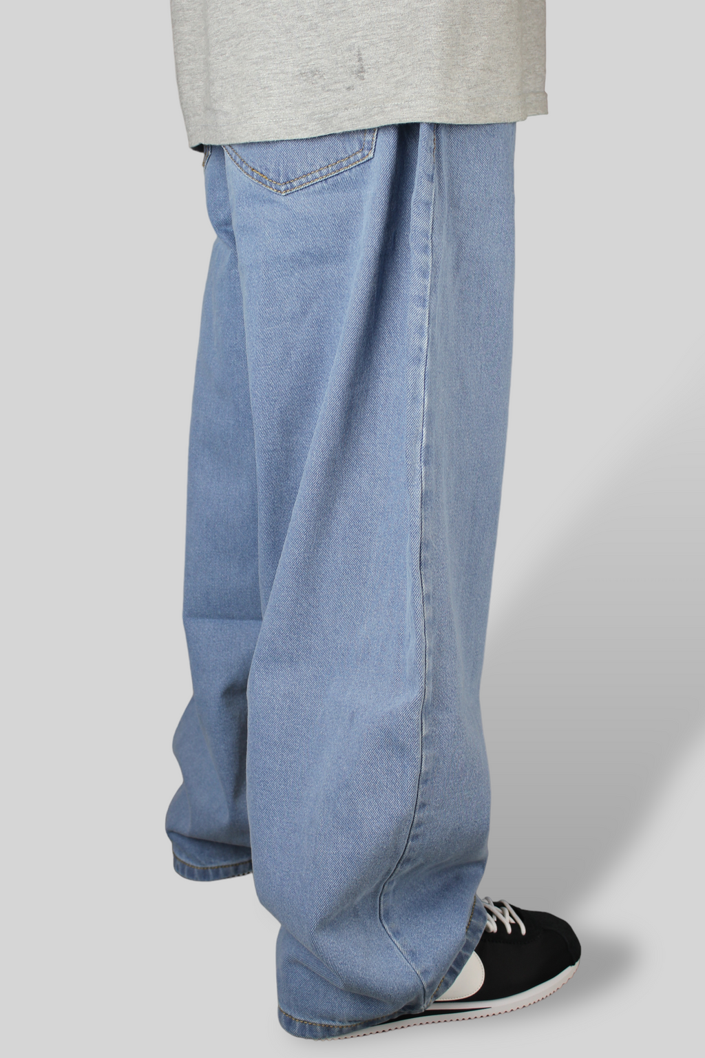 5-Pocket-Denim-Jeans mit Ballon-Passform (helle Waschung)