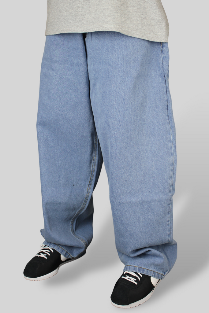 Jeans in denim a 5 tasche con vestibilità a palloncino (lavaggio chiaro)